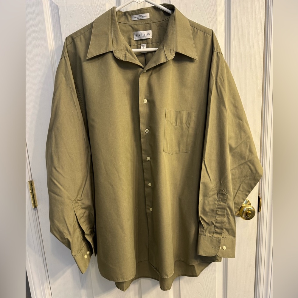 Men's Van Heusen Dress Shirt